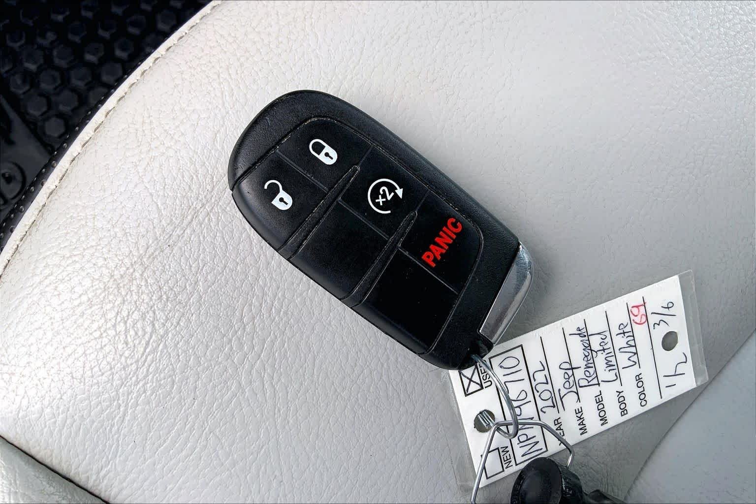 Used 2022 Alpine White Clearcoat Jeep Limited image 15