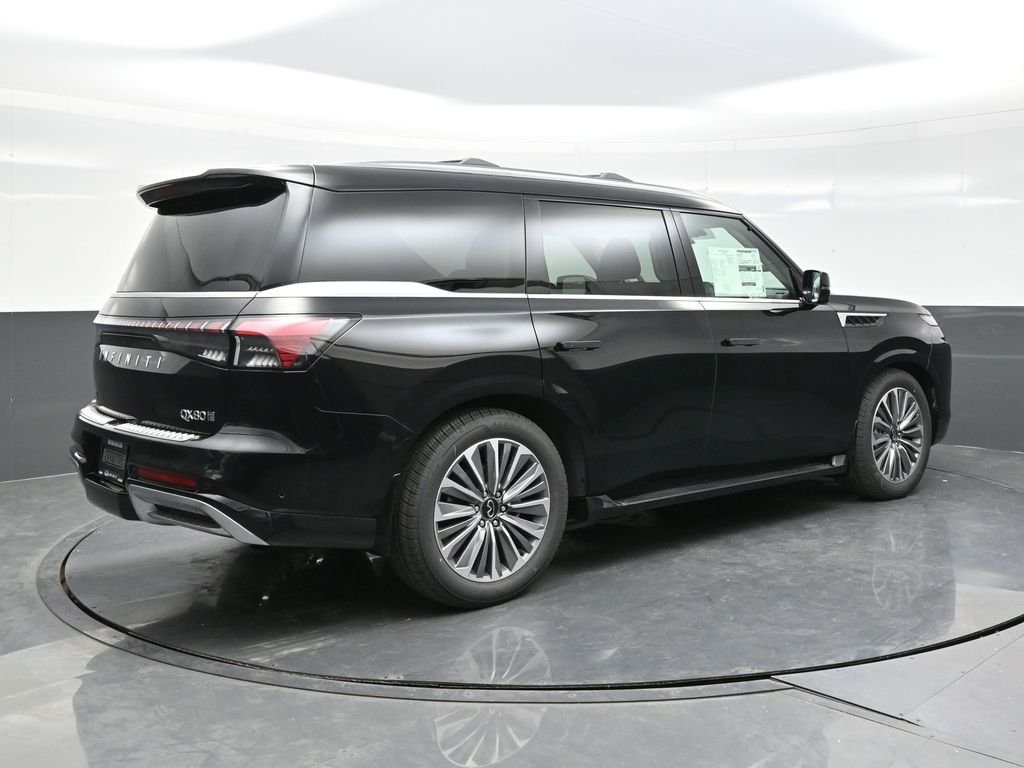 New 2026 Black INFINITI LUXE image 7