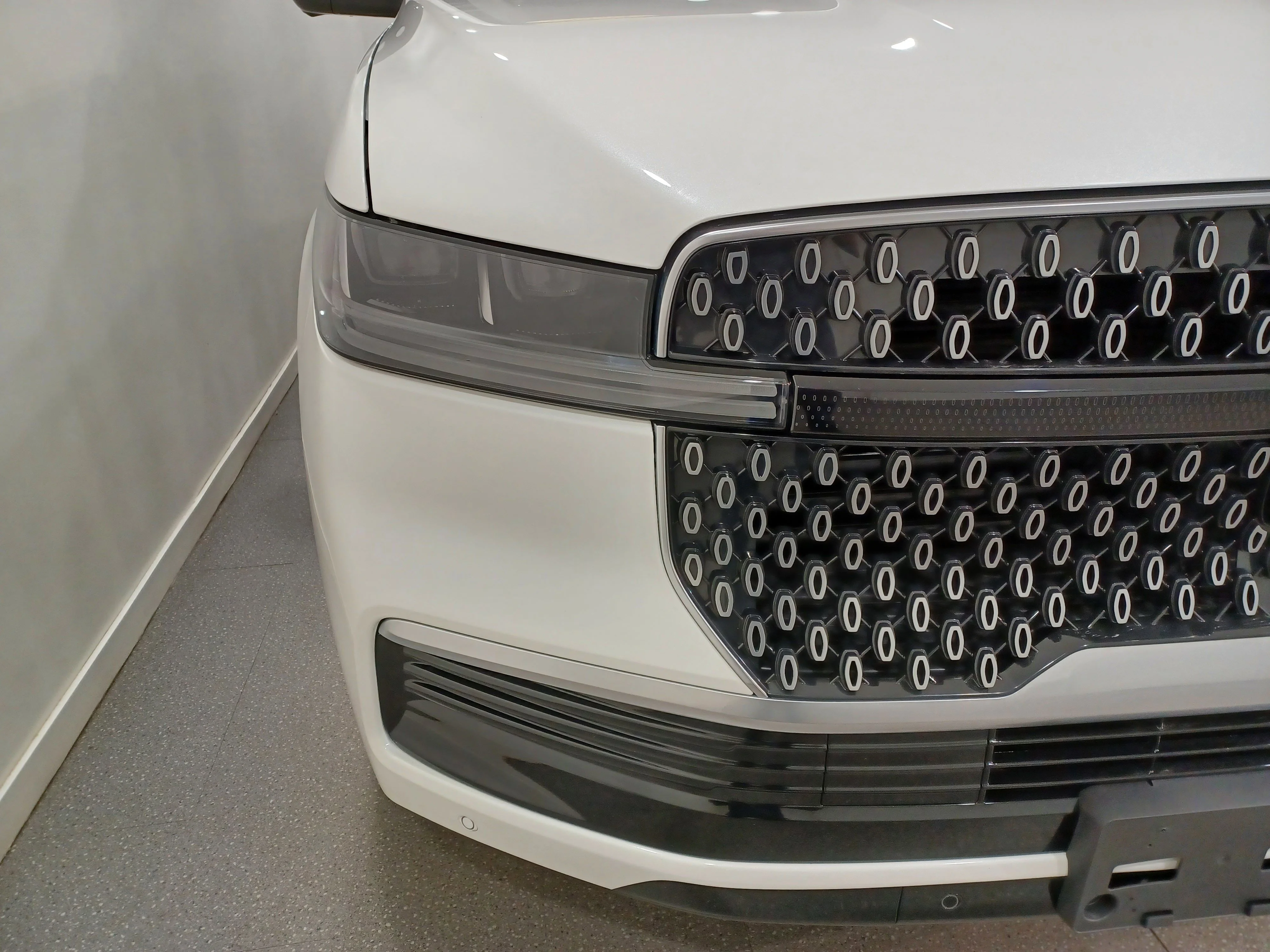 Certified Used 2025 Pristine White Metallic Tri-Coat Lincoln Reserve* NO LUX TAX!! | 7 Pass | Adaptive Cruise | Nav | 360 Cam | Cooled Massage Seats | Pano Roof image 4