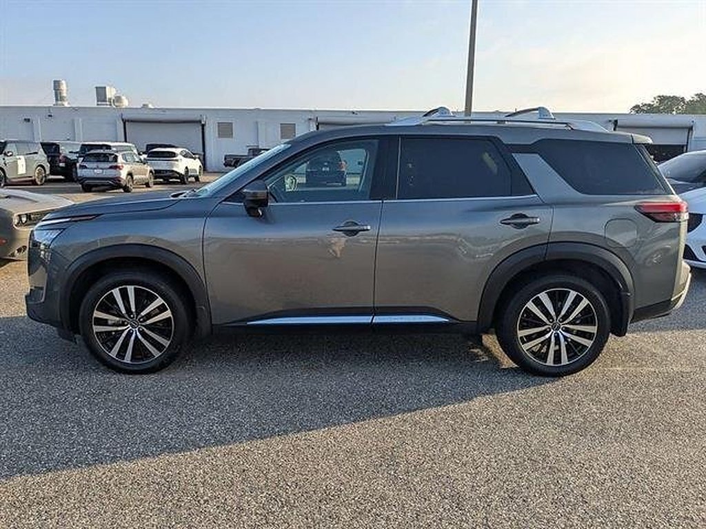 2025 Nissan Pathfinder Platinum - Photo 7