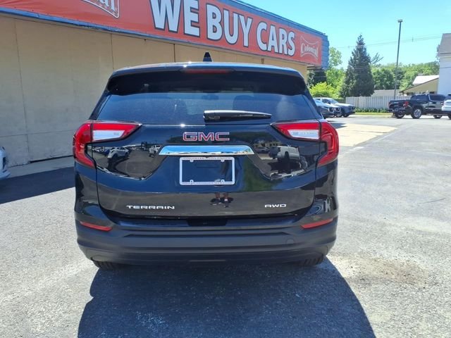 Used 2023 Black GMC SLE image 6
