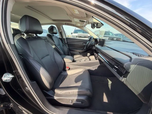 Used 2024 Gray Honda EX-L image 17