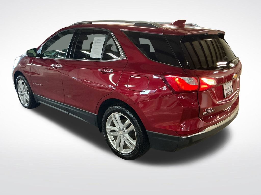 Used 2018 CAJUN RED TINTCOAT Chevrolet Premier image 3