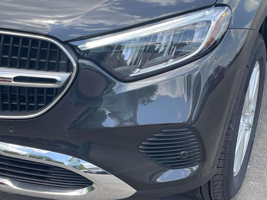 New 2026 Graphite Grey Metallic Mercedes-Benz GLC 300 image 13