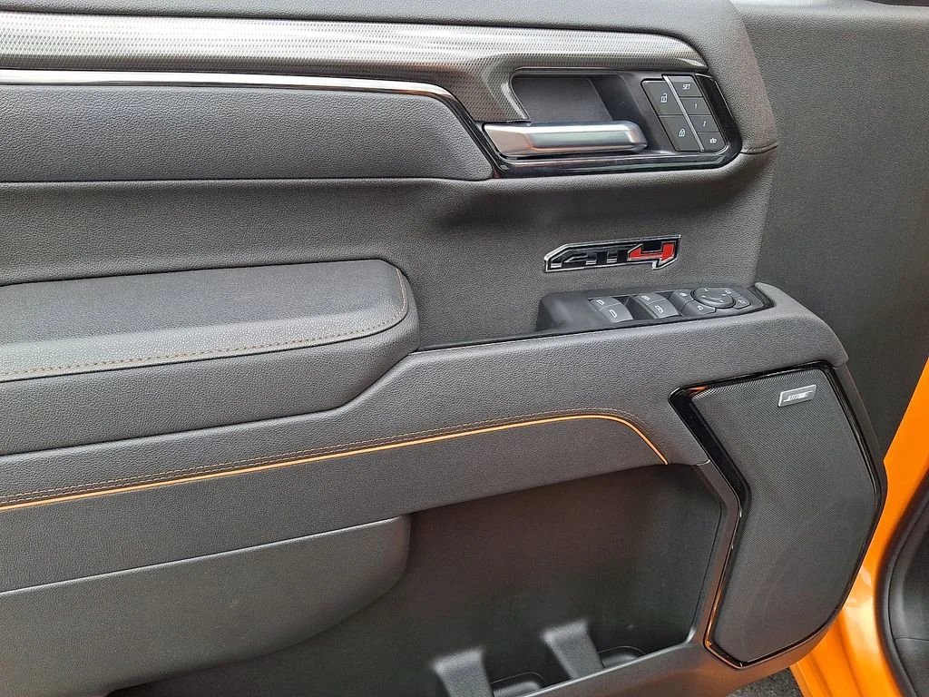 Used 2025 Onyx Black GMC AT4 image 12