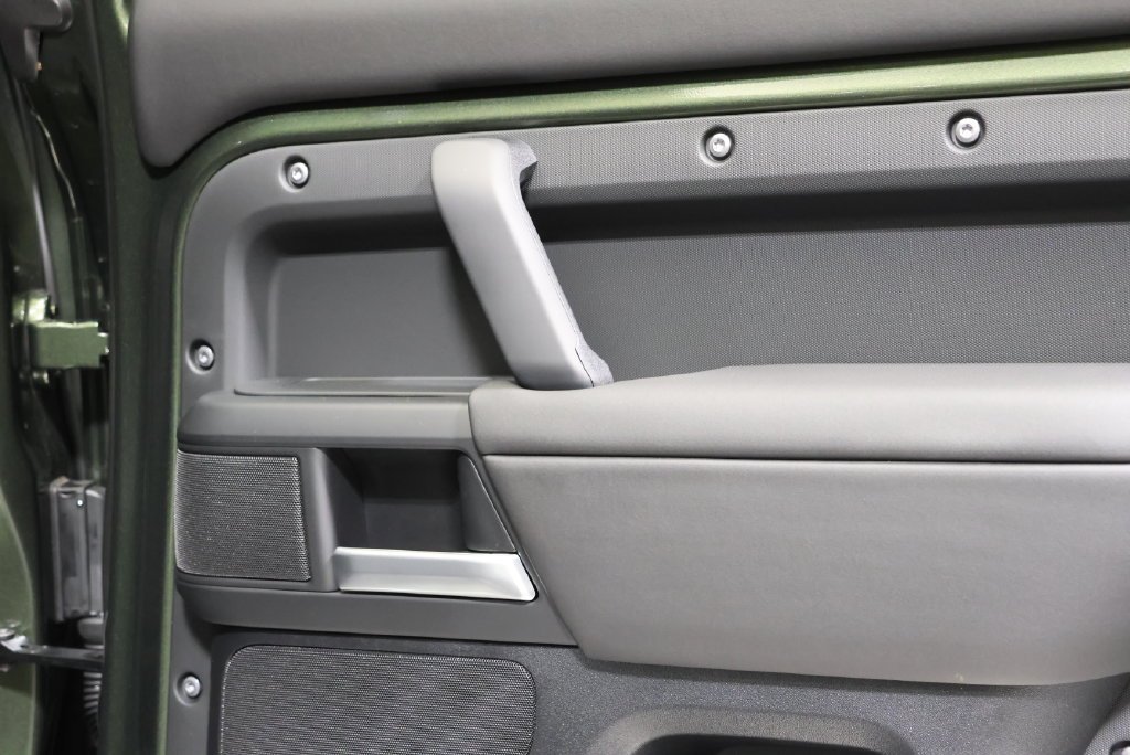 New 2026 Woolstone Green LAND ROVER S image 43