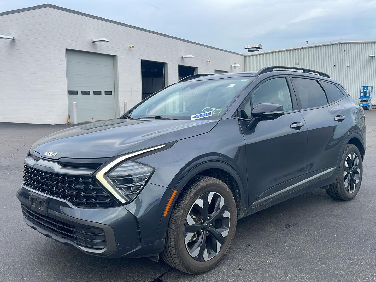 Used 2024 Gravity Gray Kia X-Line image 8