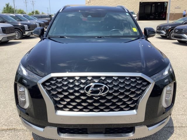 Used 2022 Abyss Black Hyundai Calligraphy image 2