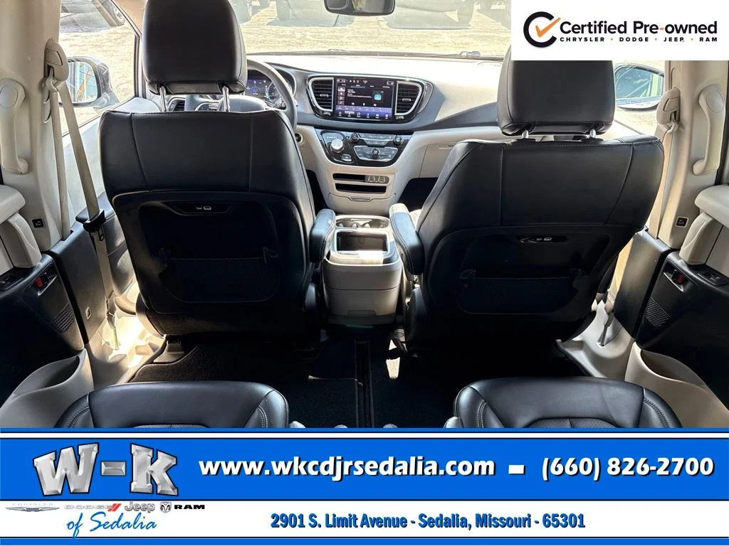 Certified Used 2024 Silver Chrysler Touring L image 31