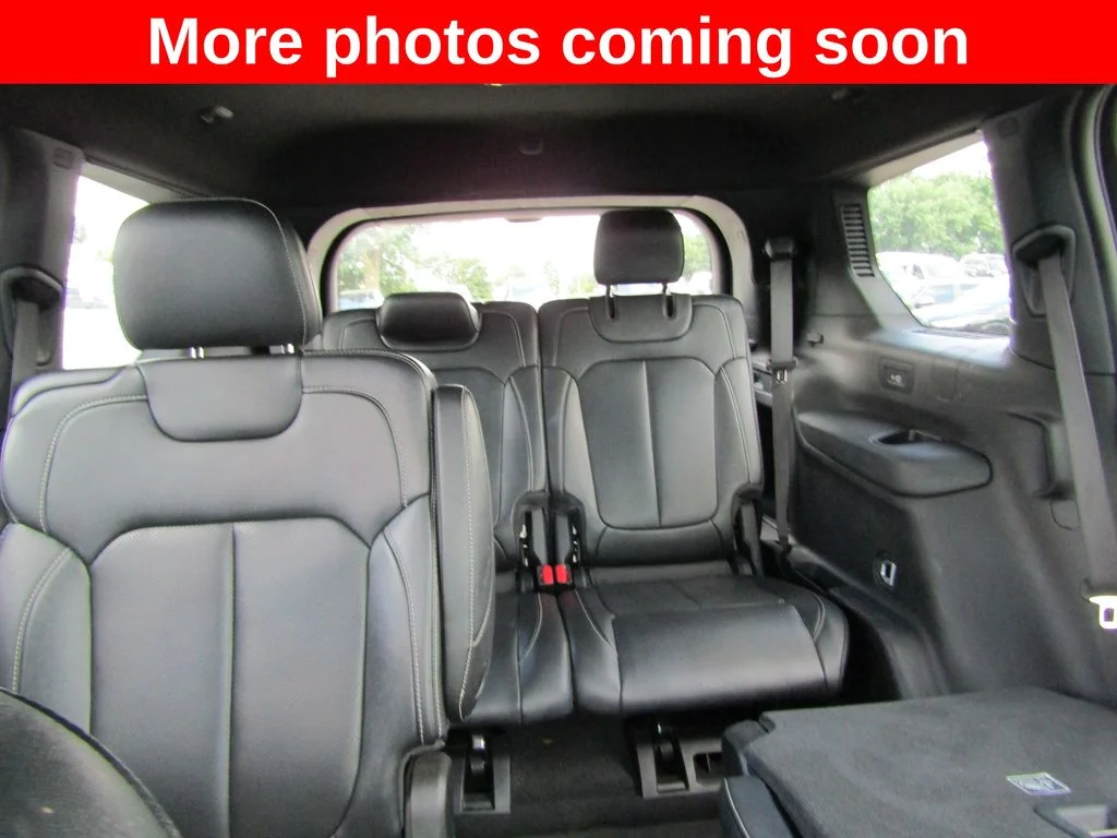 Used 2024 White Jeep Limited image 13