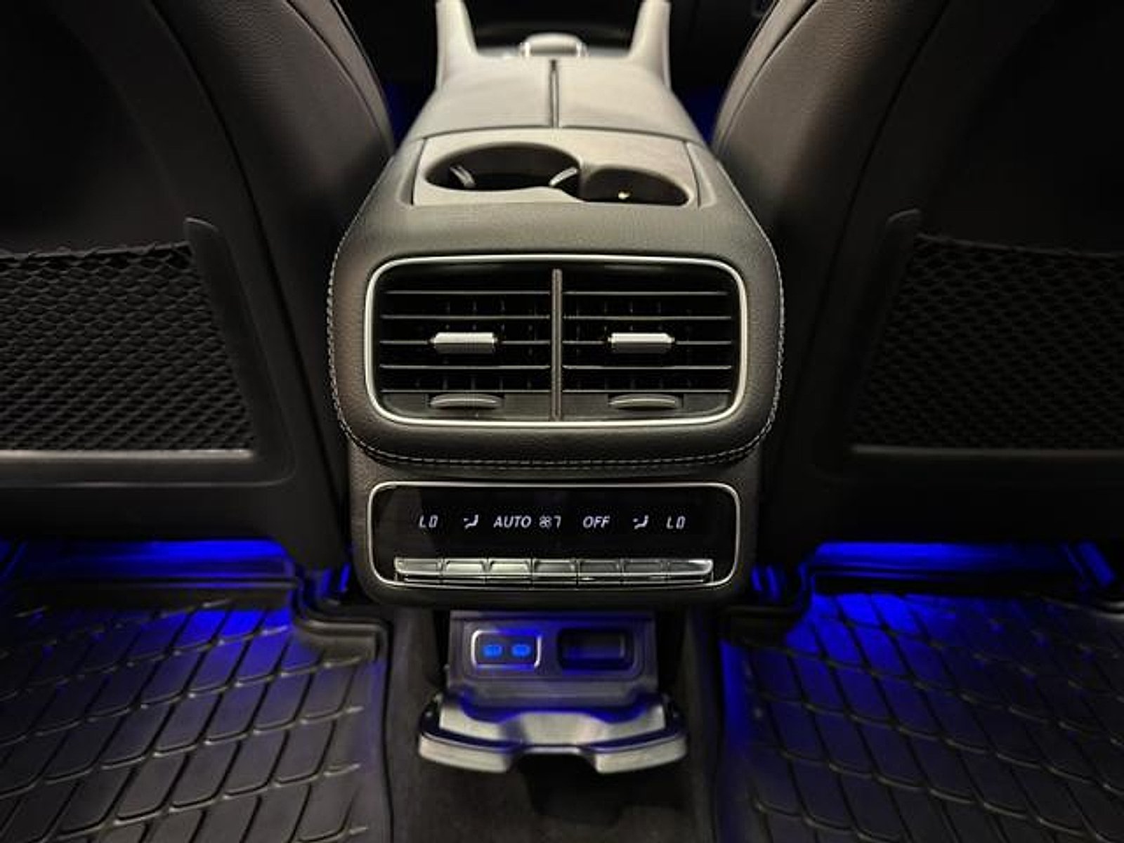 Certified Used 2025 Obsidian Black Metallic Mercedes-Benz GLS 450 image 21