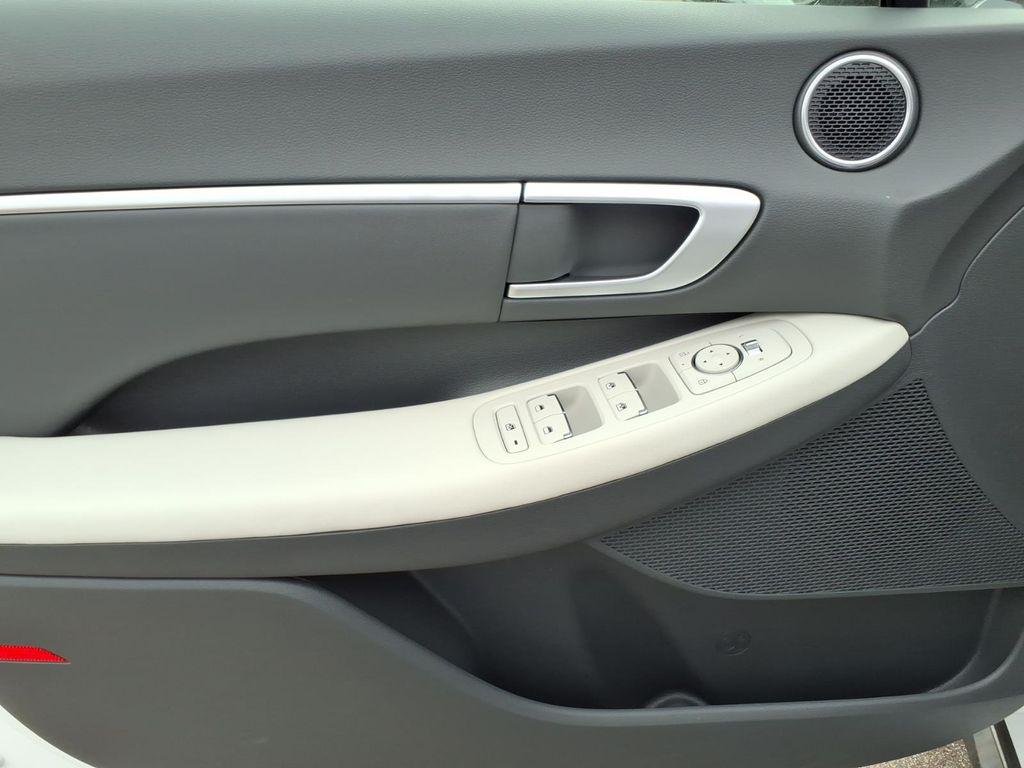 New 2026 White Hyundai SEL image 14