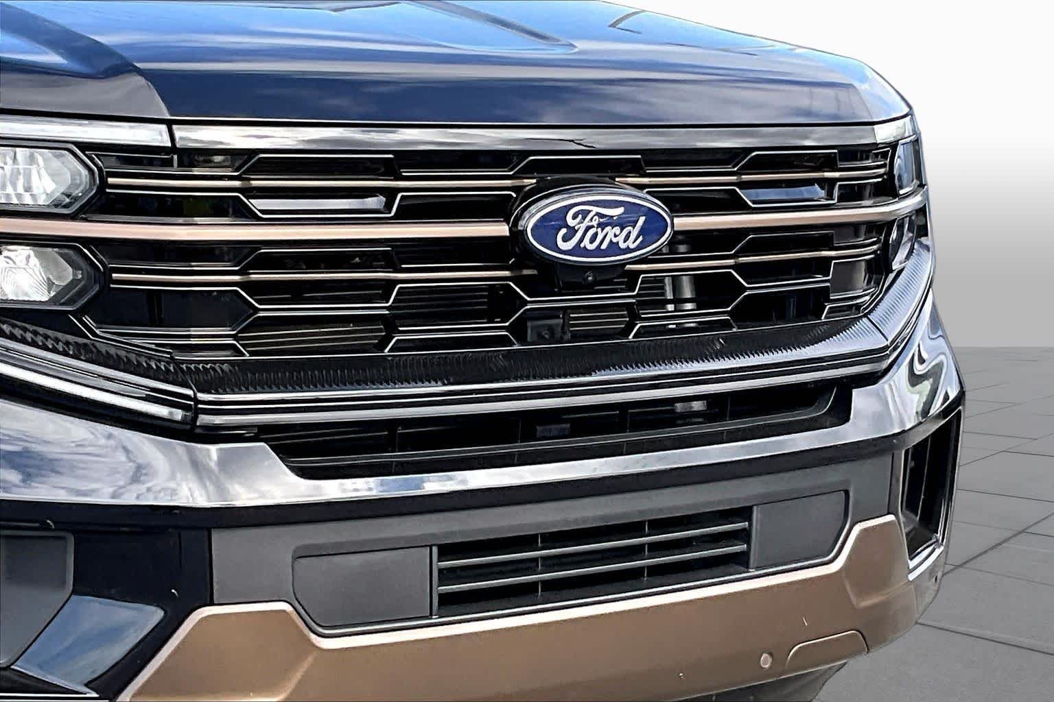 Used 2026 Agate Black Metallic Ford King Ranch image 28