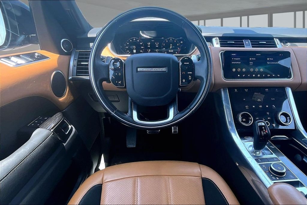 Used 2022 Blue Land Rover HSE Dynamic image 5
