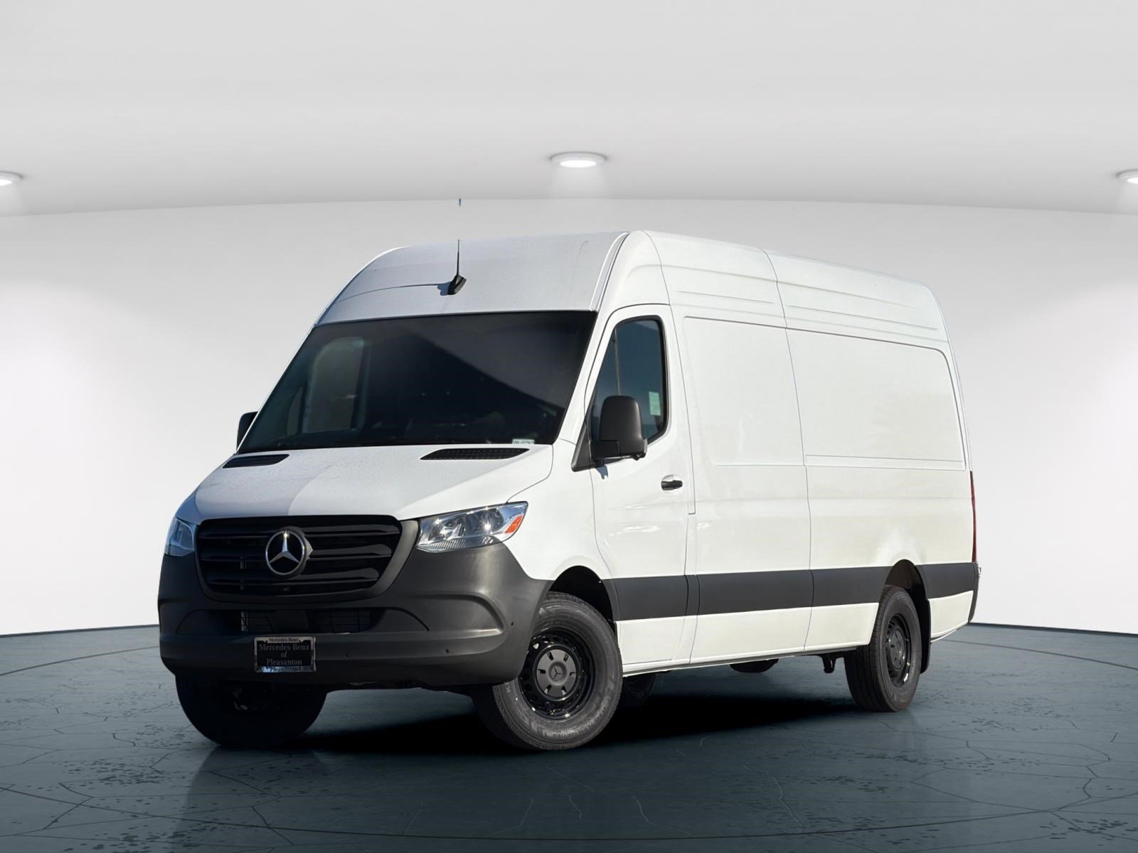 New 2026 Arctic White Mercedes-Benz 2500 High Roof SO Diesel 170 WB image 2