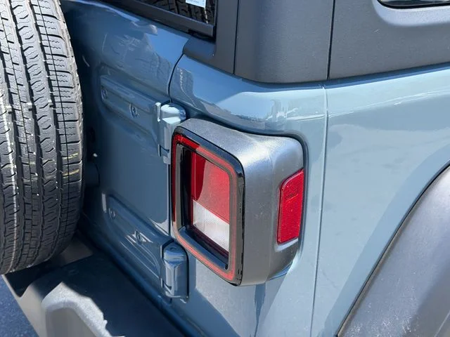 New 2026 Anvil Clearcoat Jeep Sport S image 7