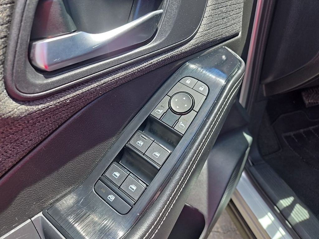 Used 2023 Silver Nissan SV image 31