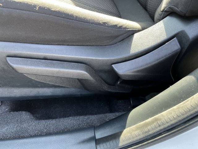 Used 2023 White Subaru Base image 16