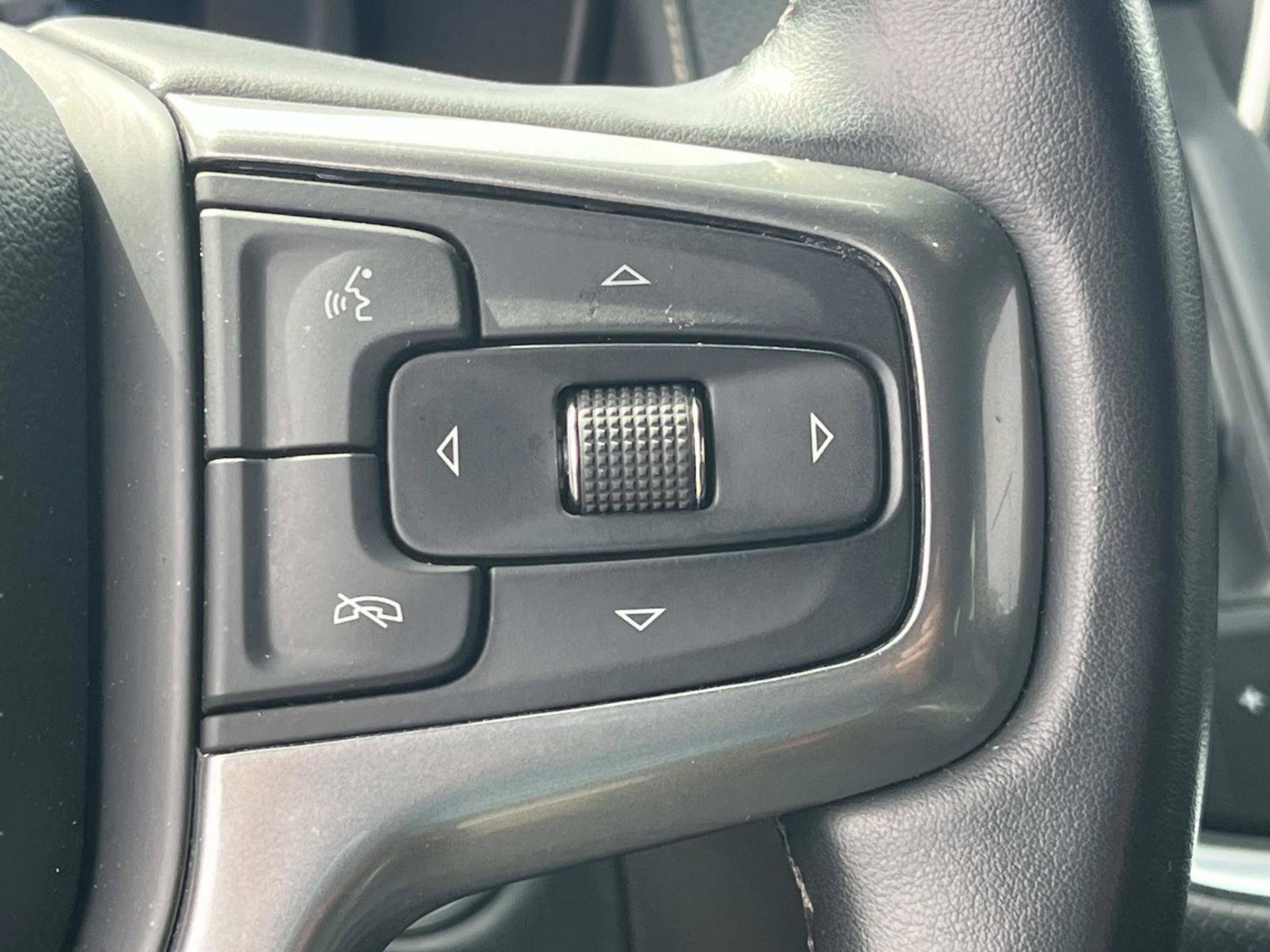 Used 2023 Silver Sage Metallic Chevrolet Premier image 35