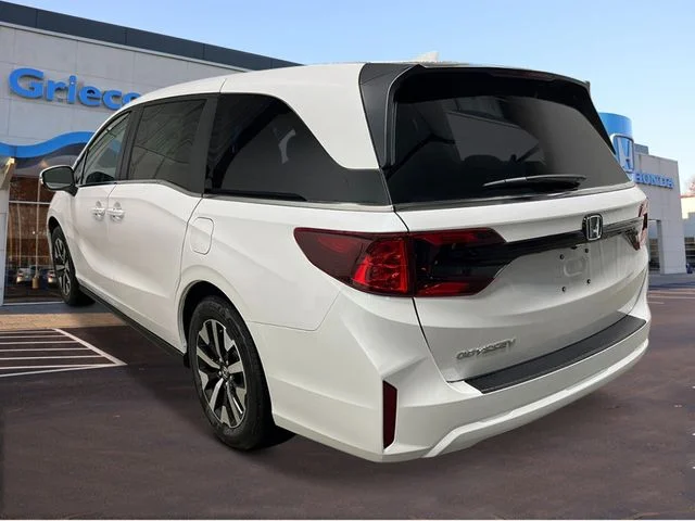 New 2026 White Honda EX-L image 3