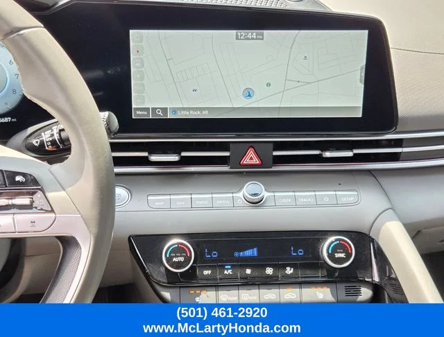 Used 2025 Gray Hyundai SEL Convenience image 23