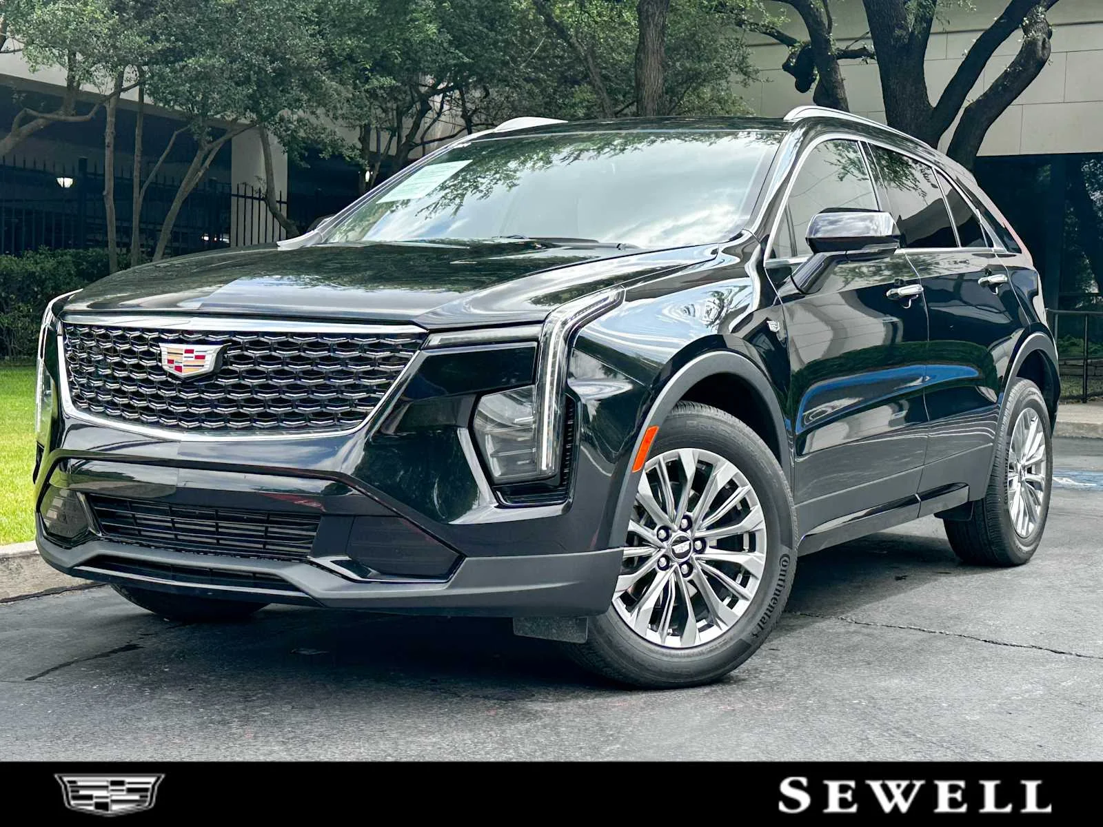 2024 Cadillac XT4 Premium Luxury's photo