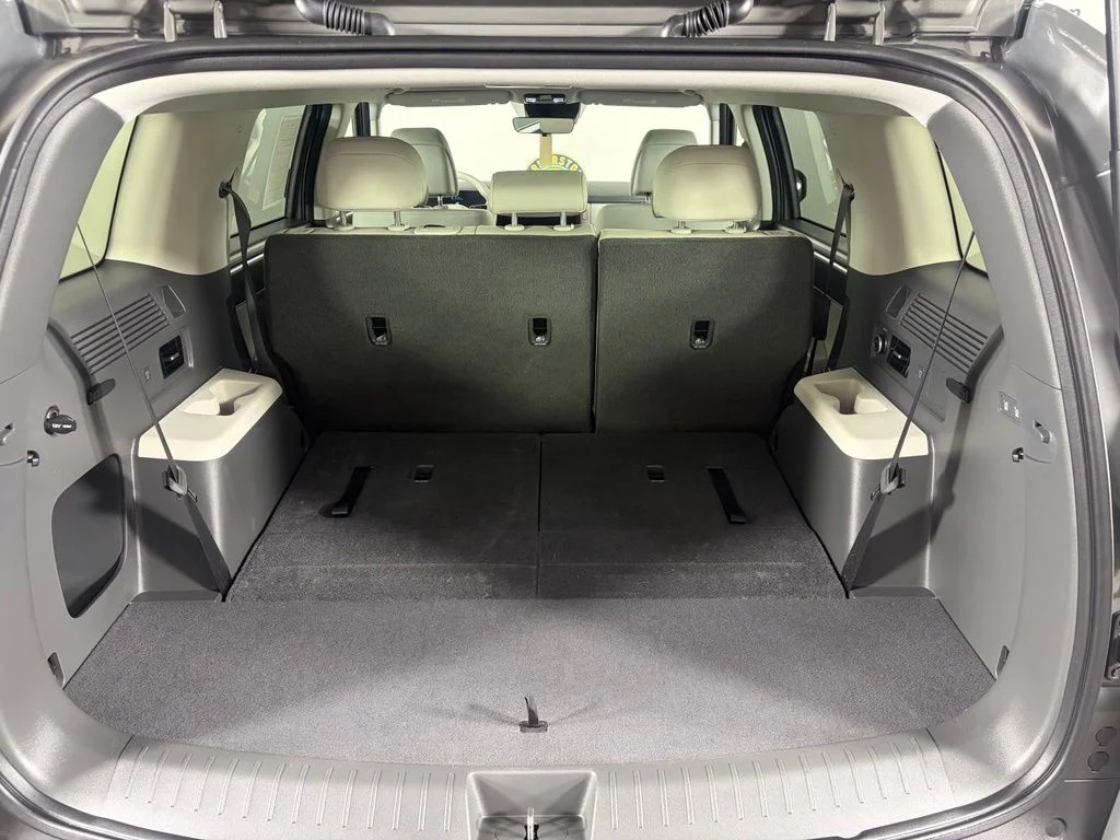 Used 2026 Gray Hyundai SEL image 21