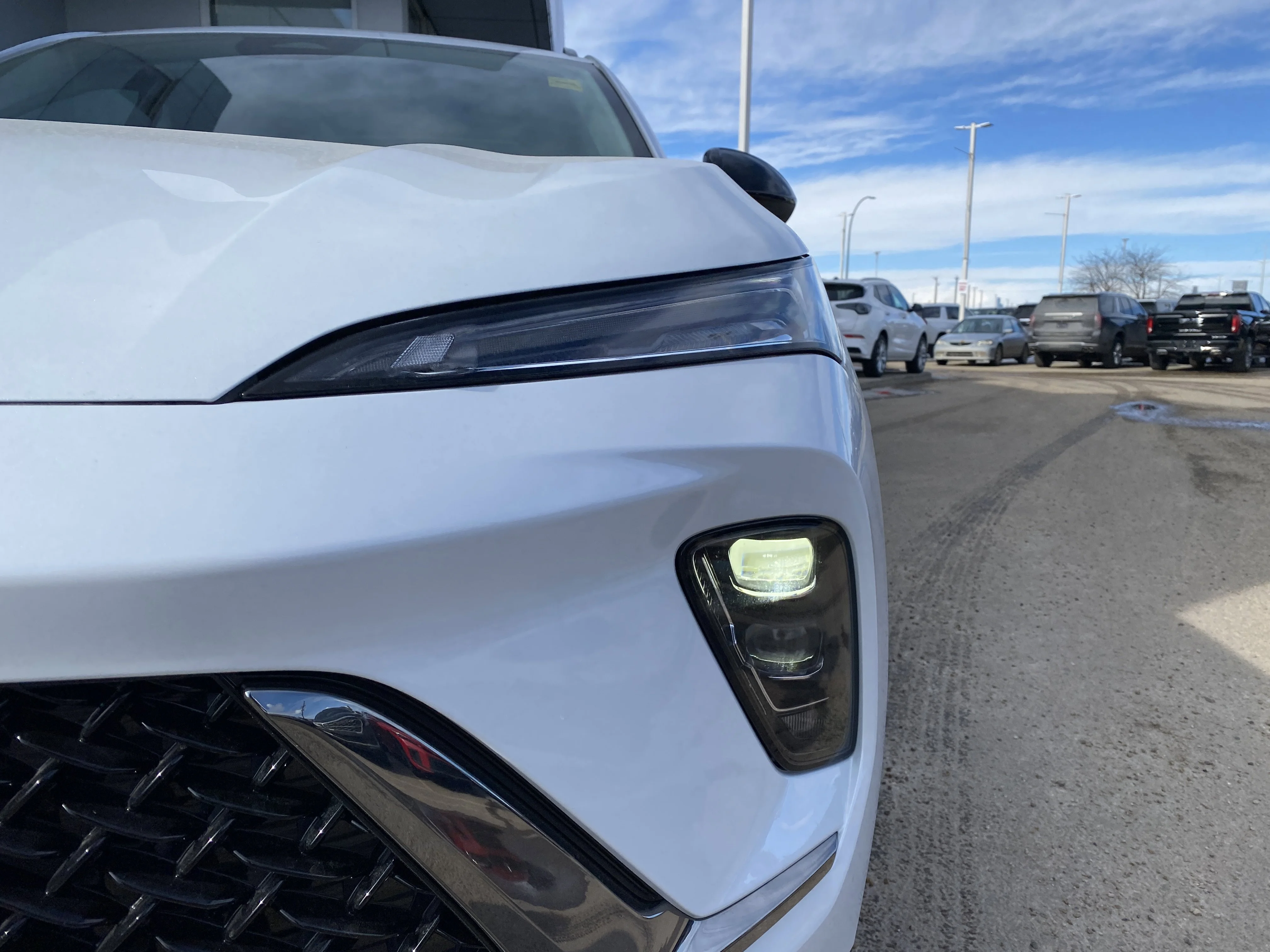 New 2026 IRIDESCENT WHITE TRICOAT Buick Sport Touring image 9