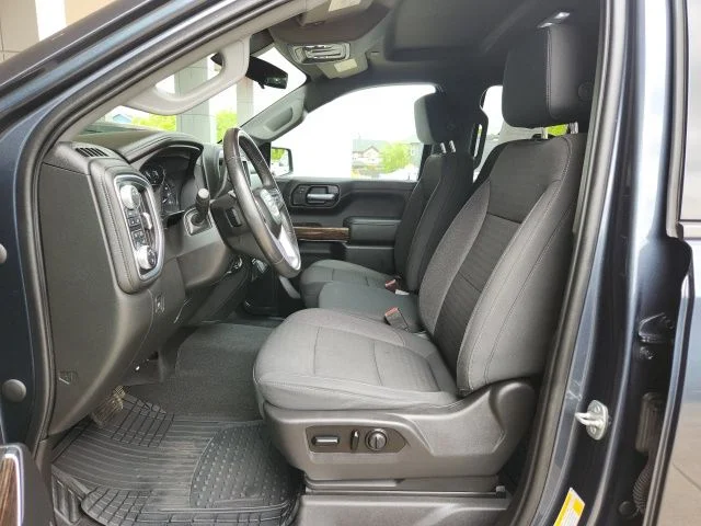 Used 2021 Blue GMC Elevation image 17