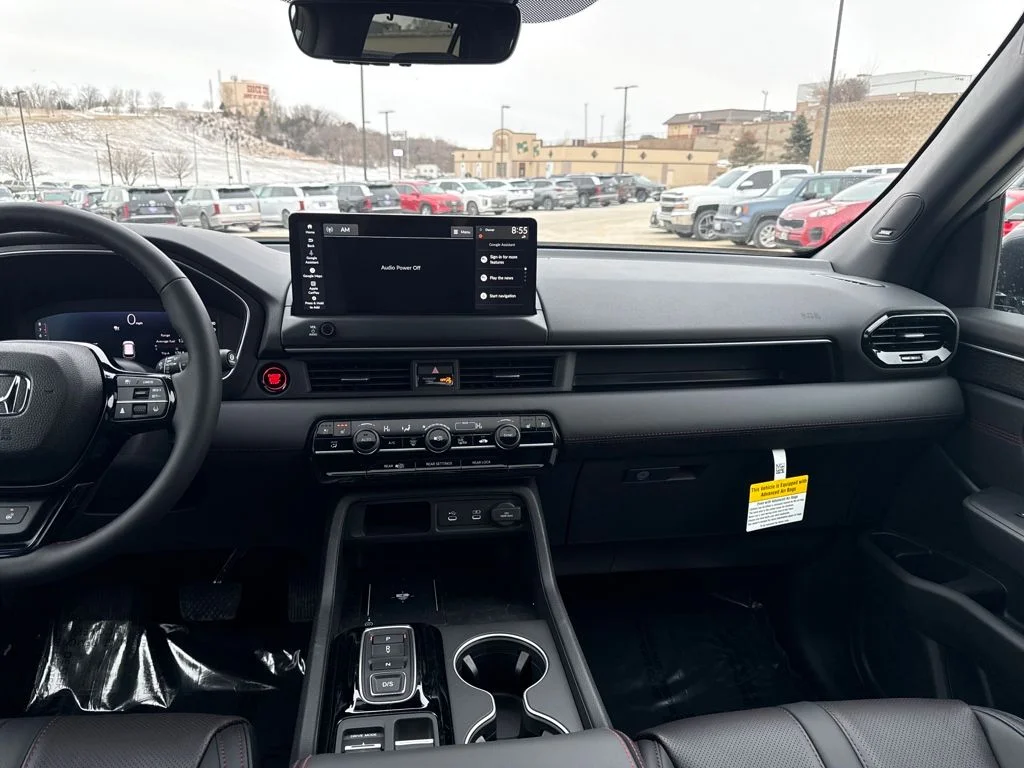 2026 Honda Pilot Black Edition - Photo 17
