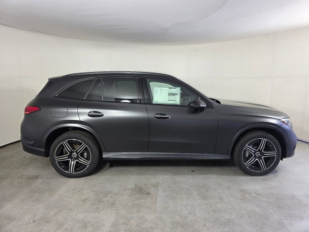 New 2026 MANUFAKTUR exclusive graphite grey magno Mercedes-Benz GLC 300 image 18