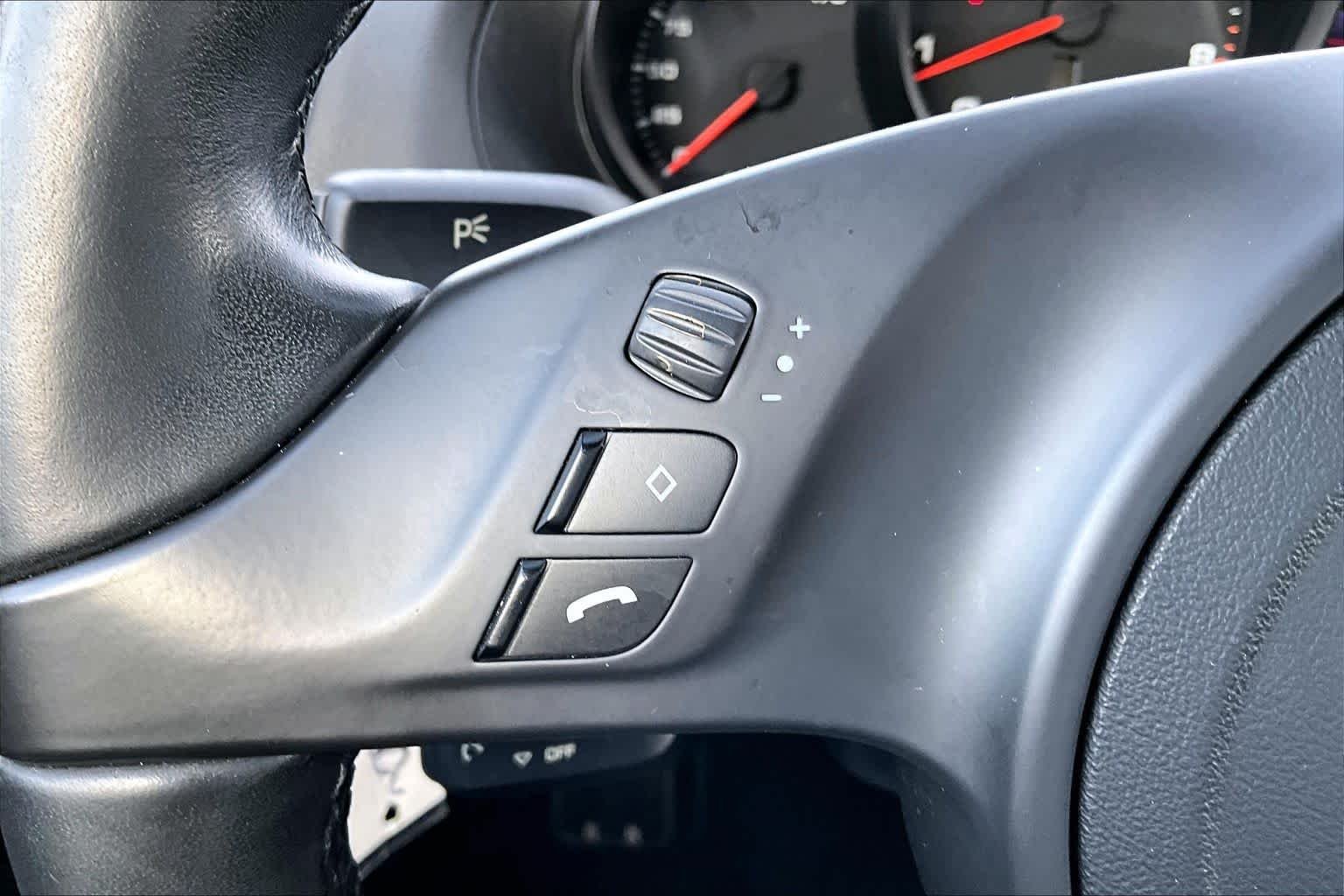 Used 2013 Platinum Silver Metallic Porsche  image 20