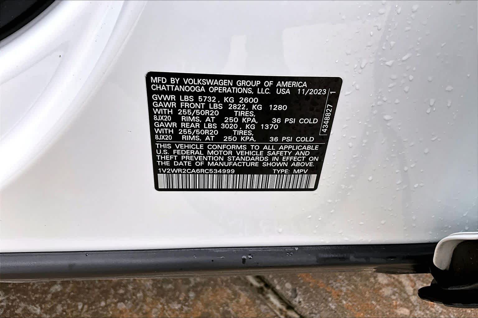 Used 2024 Pure White Volkswagen 2.0T SE w/Technology image 36