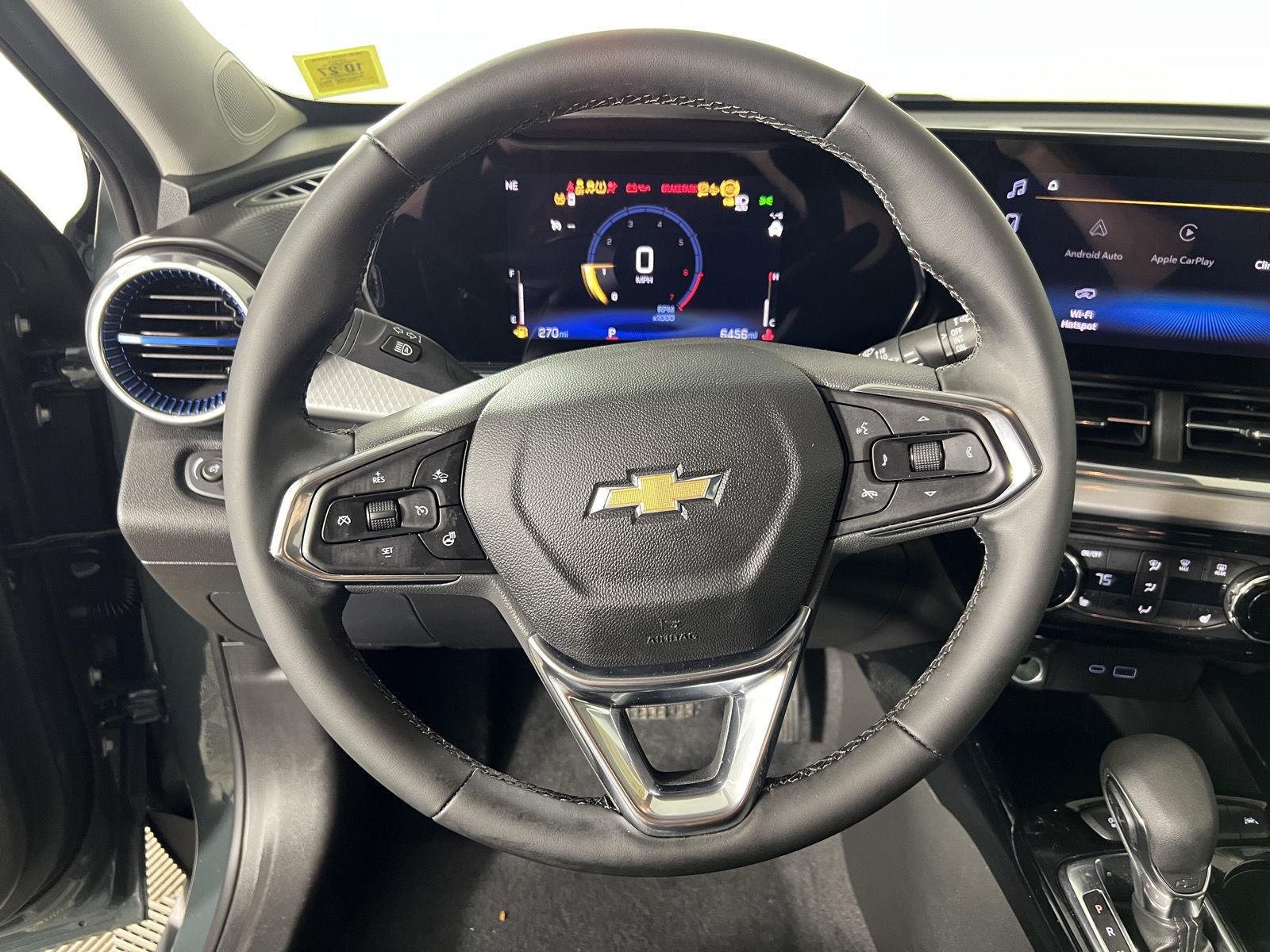 Used 2025 Cypress Gray Chevrolet LT image 15