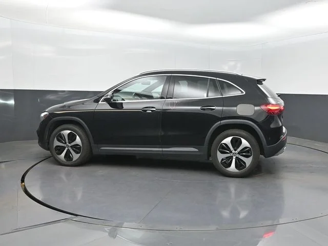 Used 2025 Black Mercedes-Benz GLA 250 image 3