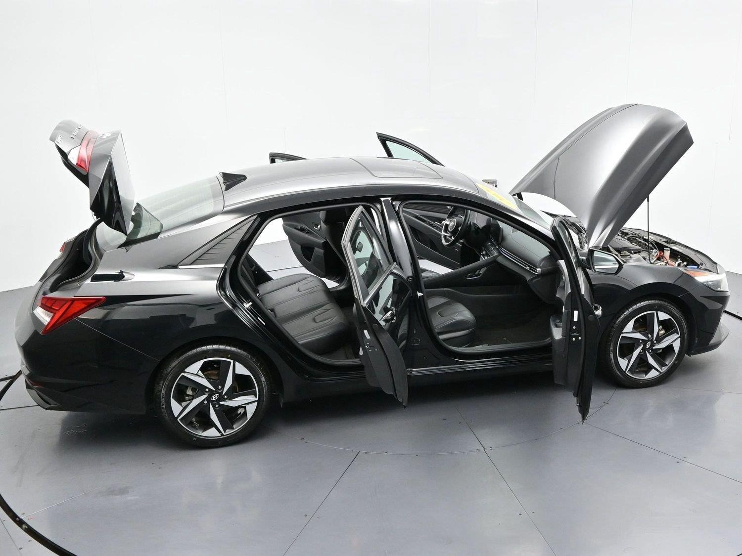 Used 2021 Phantom Black Hyundai Limited image 41