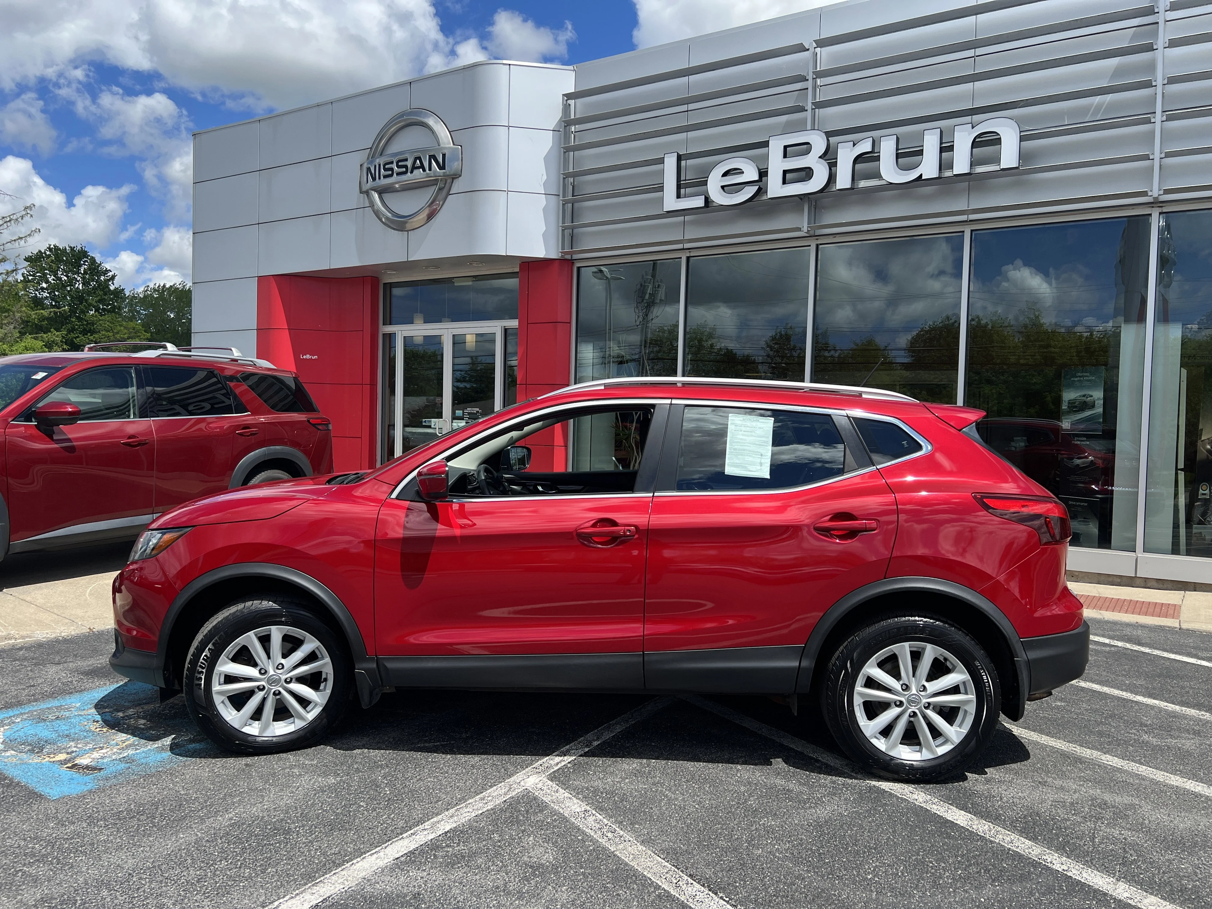Used 2017 Nissan Rogue Sport SV with VIN JN1BJ1CR0HW122536 for sale in Auburn, NY