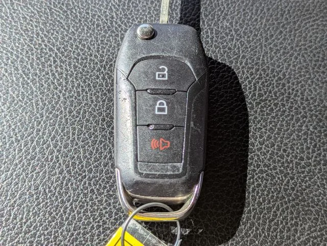 Used 2020 Black Metallic Ford Lariat image 26