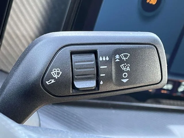 New 2026 Oxford White Ford EcoBoost® Fastback image 19