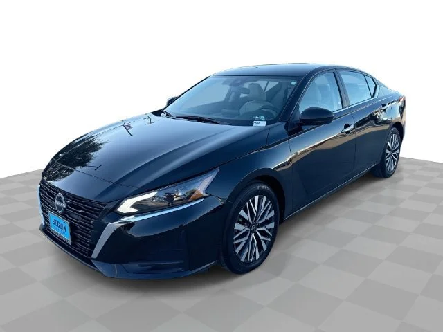 2025 Nissan Altima
