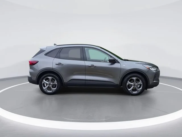 Used 2025 Gray Ford ST-Line image 9