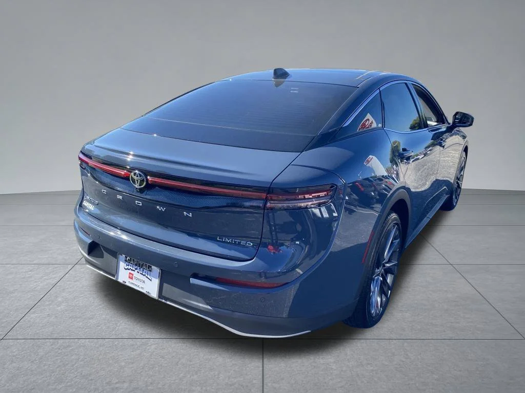 Used 2025 White Toyota Limited image 15