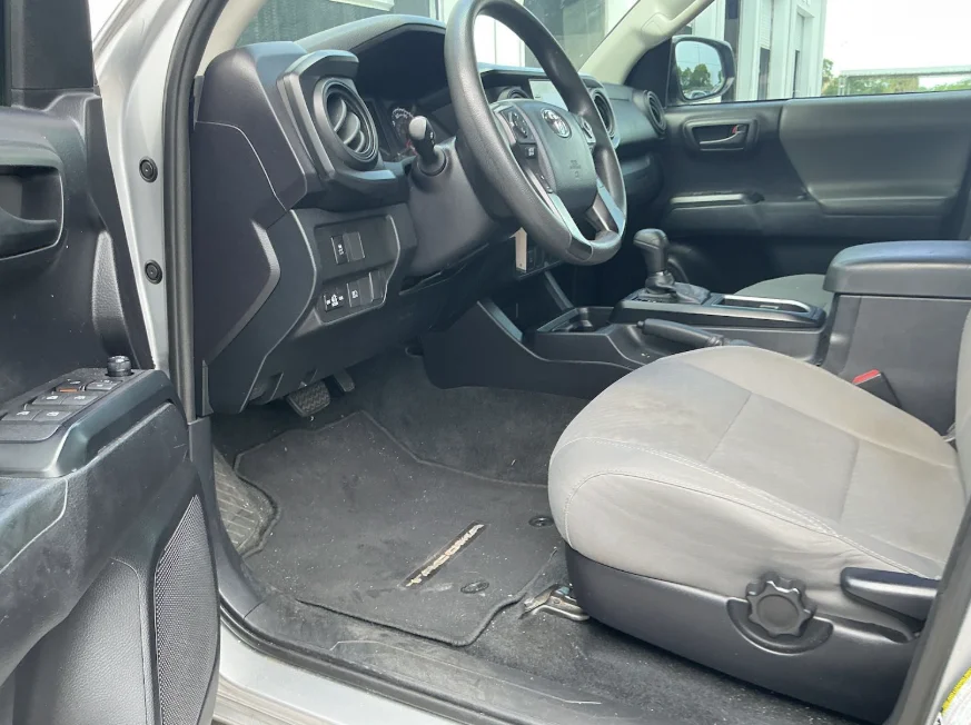 Used 2020 Silver Toyota SR image 7