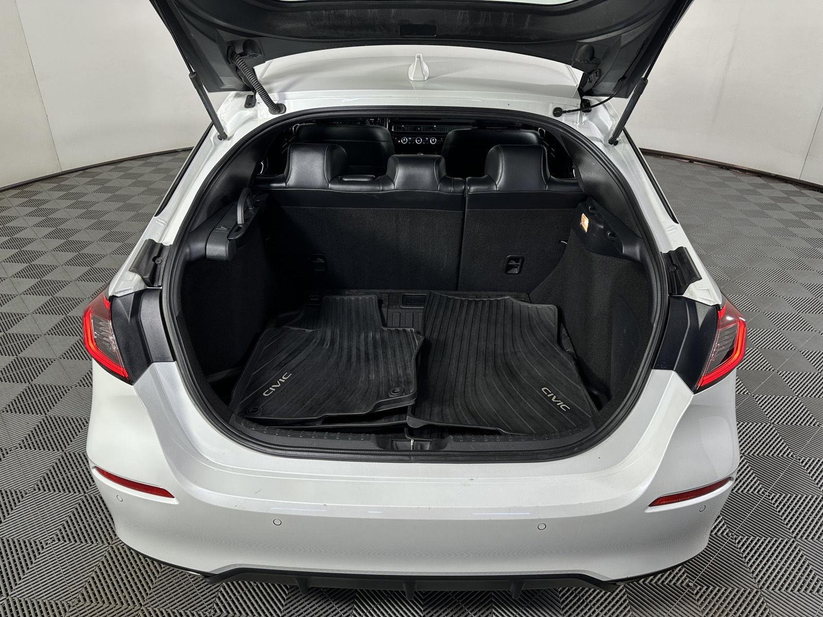Used 2022 Platinum White Pearl Honda Sport Touring image 27