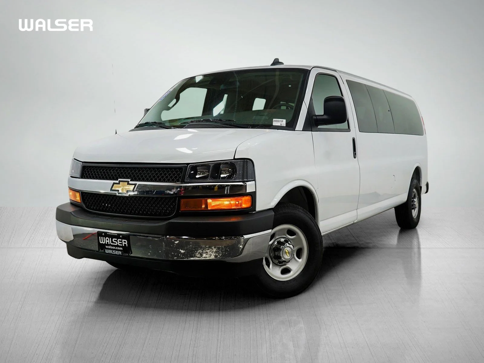 2025 Chevrolet Express 3500 LT Extended's photo
