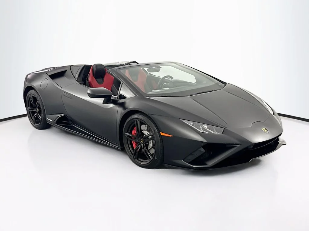 Used 2021 Black Lamborghini  image 3