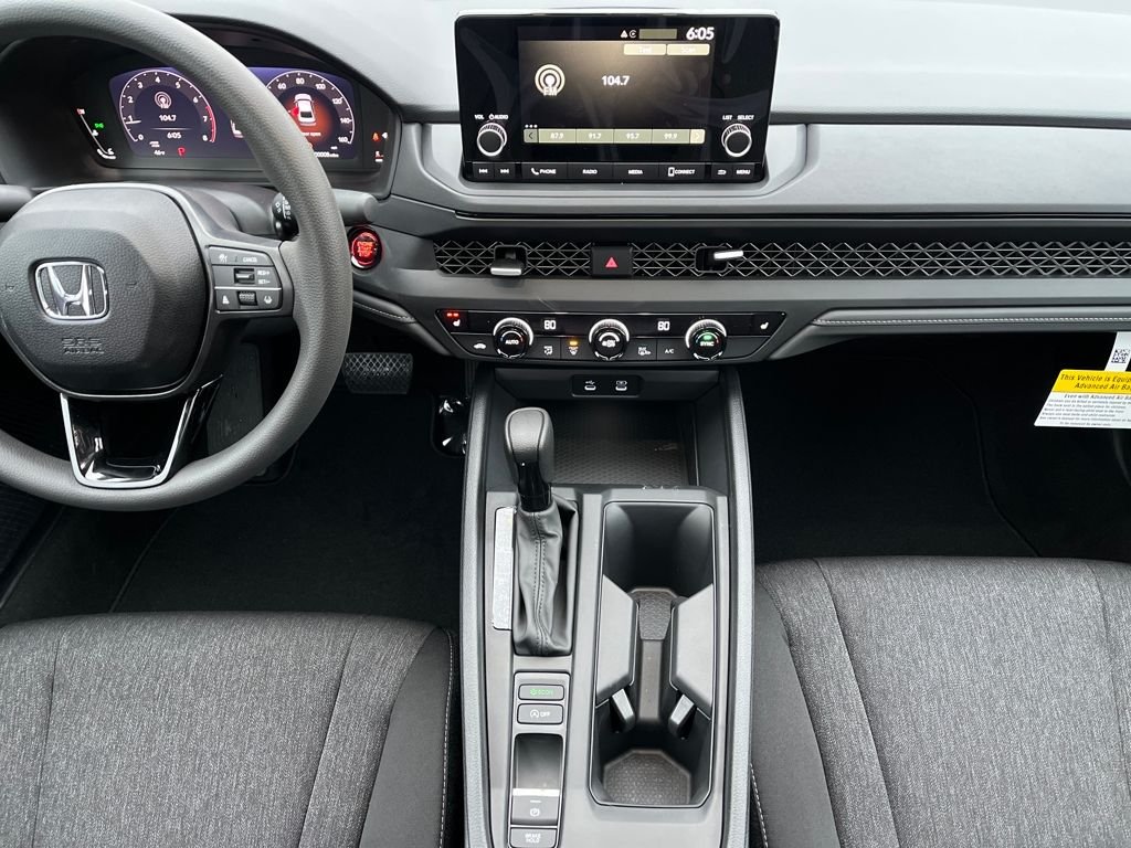 2025 Honda Accord SE - Photo 15