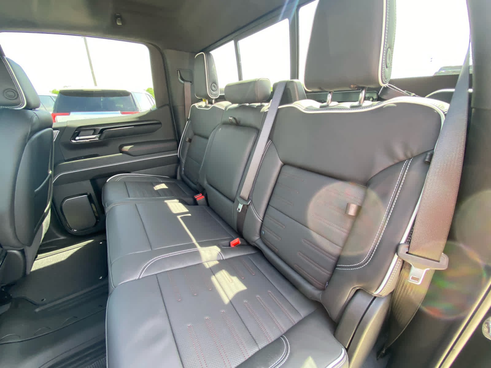 2026 GMC Sierra 1500 AT4X - Photo 23