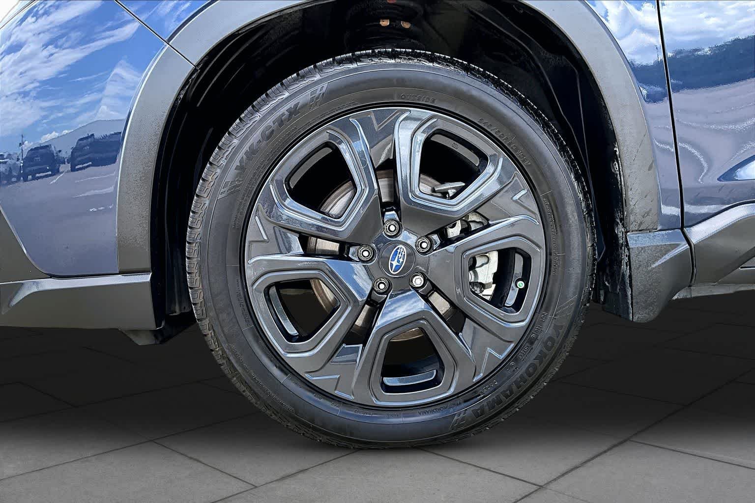 Used 2023 Cosmic Blue Pearl Subaru Onyx Edition Limited image 11