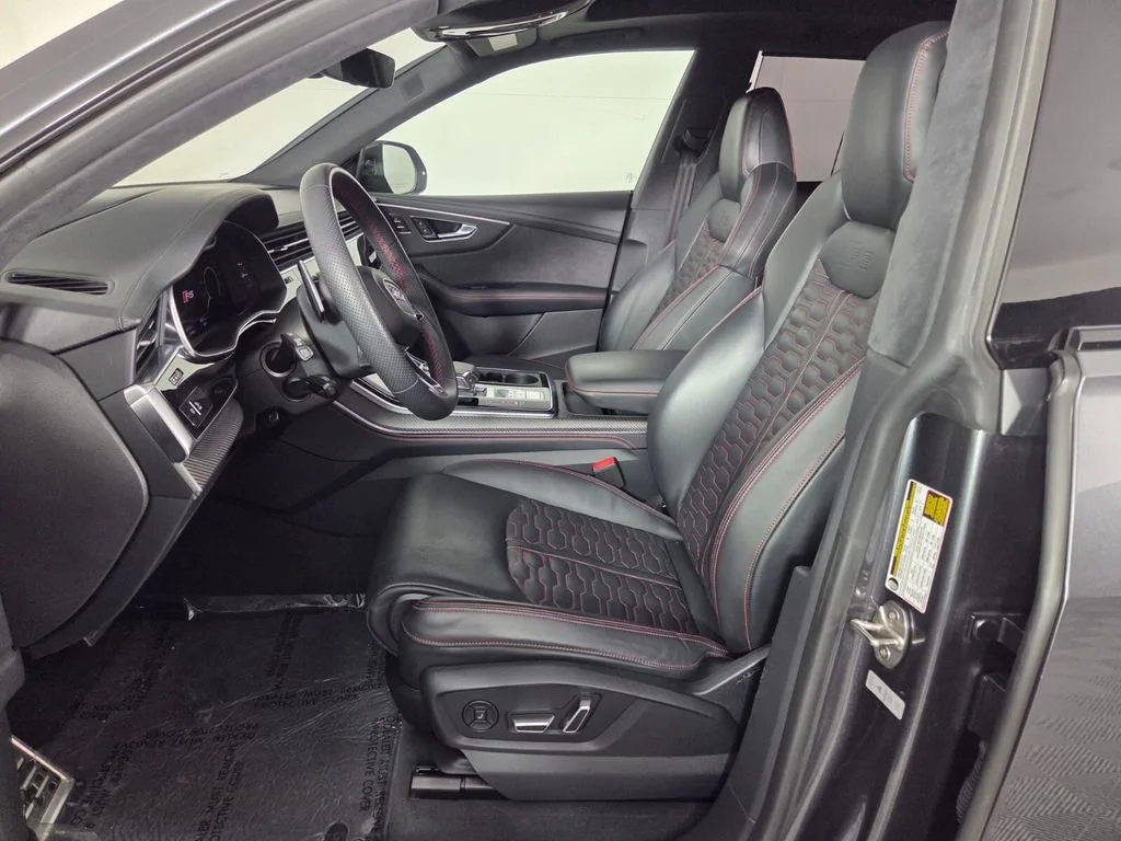 Used 2024 Daytona Gray Pearl Effect Audi 4.0T image 10